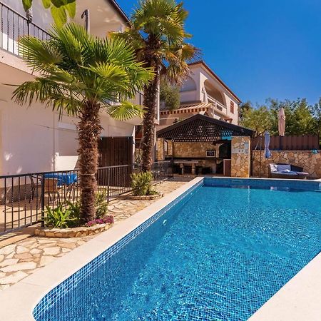 Cozy Apartment In Krk With Kitchen 克尔克 外观 照片