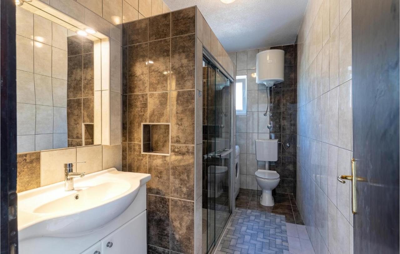 Cozy Apartment In Krk With Kitchen 克尔克 外观 照片